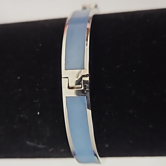 Coach NIB Horse & Carriage Hinged Bracelet - Picture 2 of 5